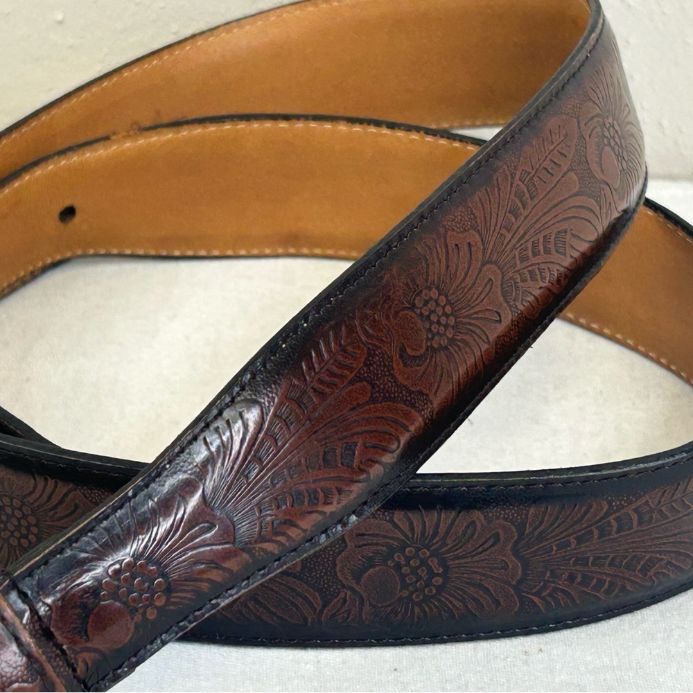 Perry Ellis 36 Brown Embossed Leather Belt with Gold Buckle Cowhide Floral - Picture 8 of 8